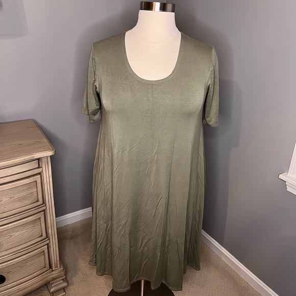 The New Blak Jennifer Dress in Sage Size XXL - Picture 2 of 7